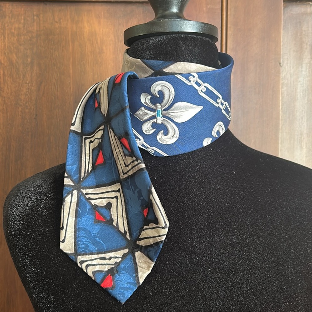Vintage Silk Ties Scarf - Fluer De Lis - Picture 7 of 7